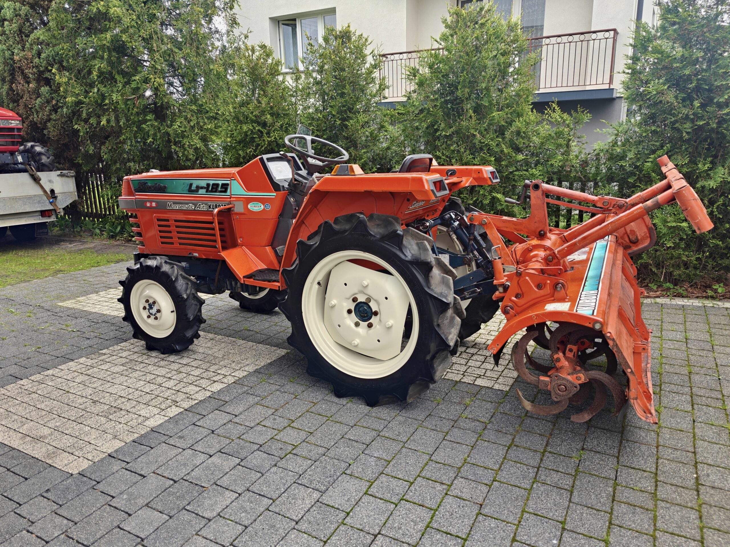 Kubota L1-185 + FILM! - obrazek 4