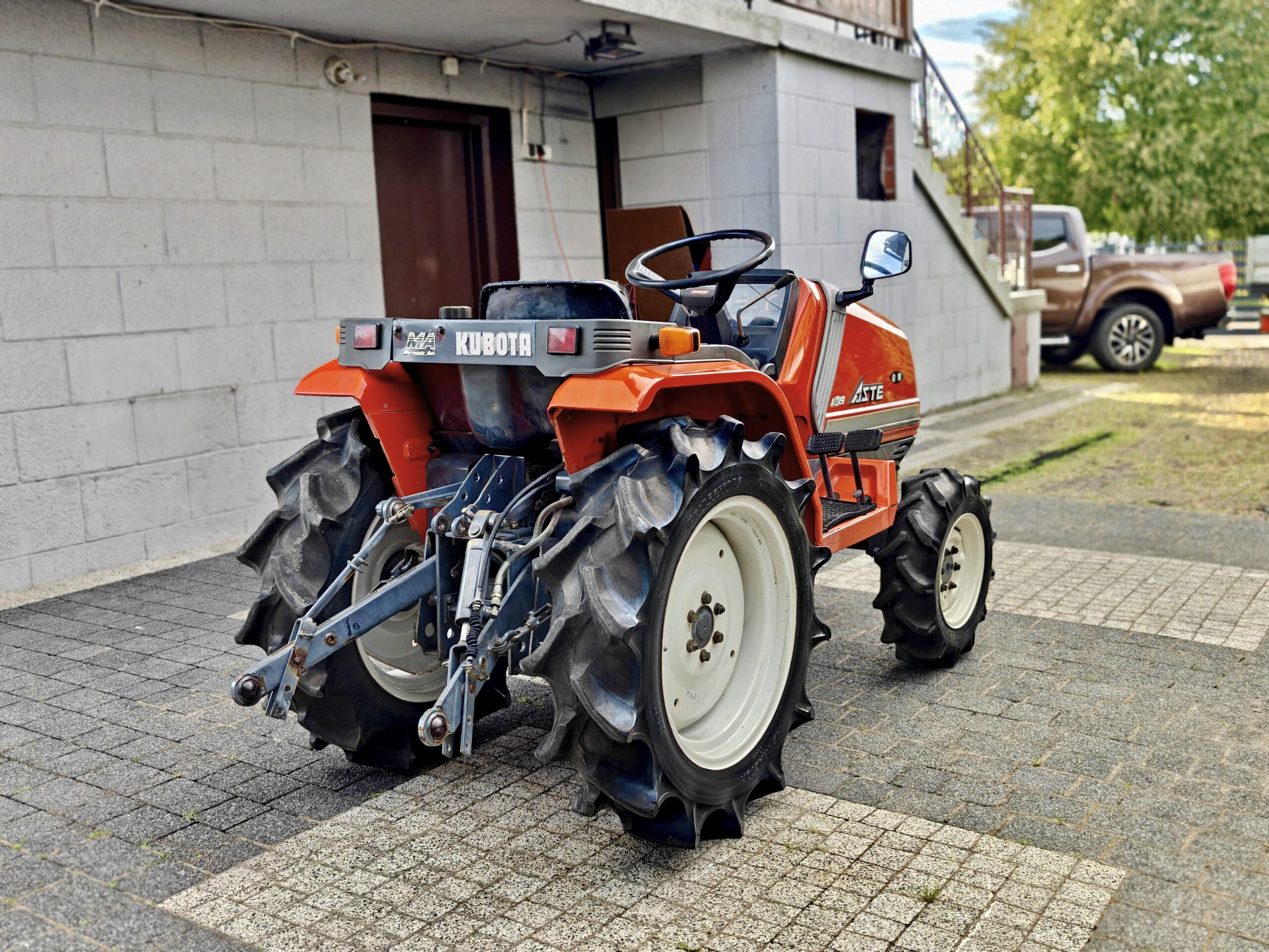 Kubota Aste A-19 - obrazek 3