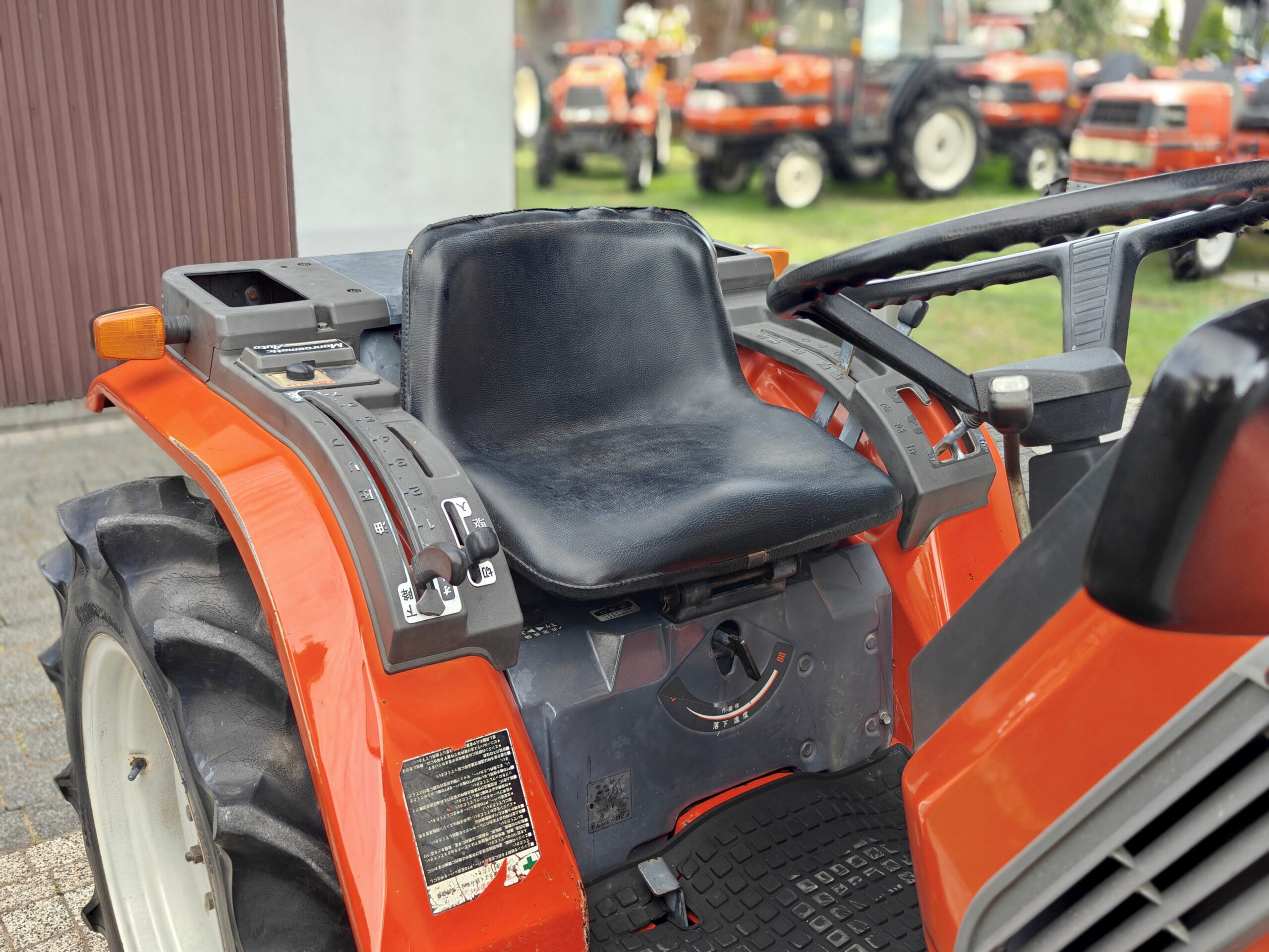 Kubota Aste A-19 - obrazek 7